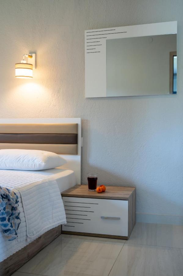 Exochiko Apartment *